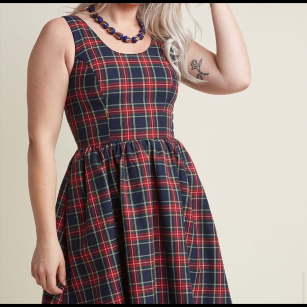 ModCloth Optimistic Effect Tartan Plaid